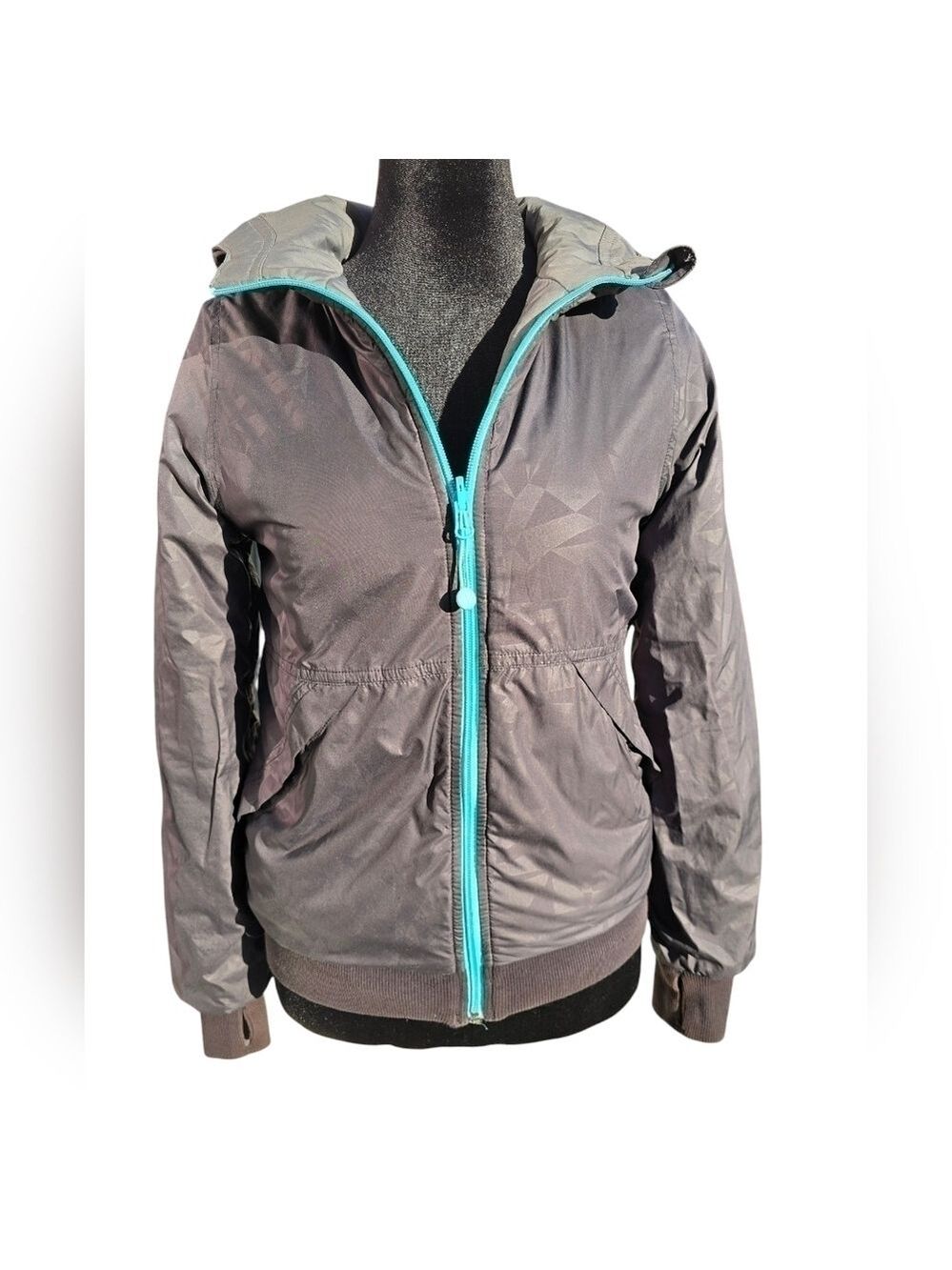 Ivivva lululemon reversible insulted puffer